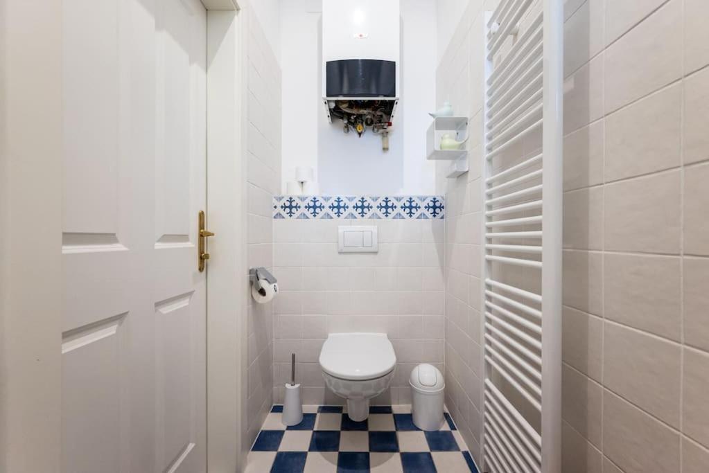 Lite 1br Near Metro & Center By Hm Appartement Wenen